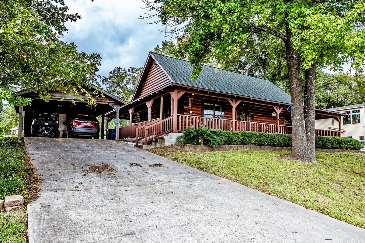 71 Hunters Creek Drive, Huntsville, TX 77340 - Image #1