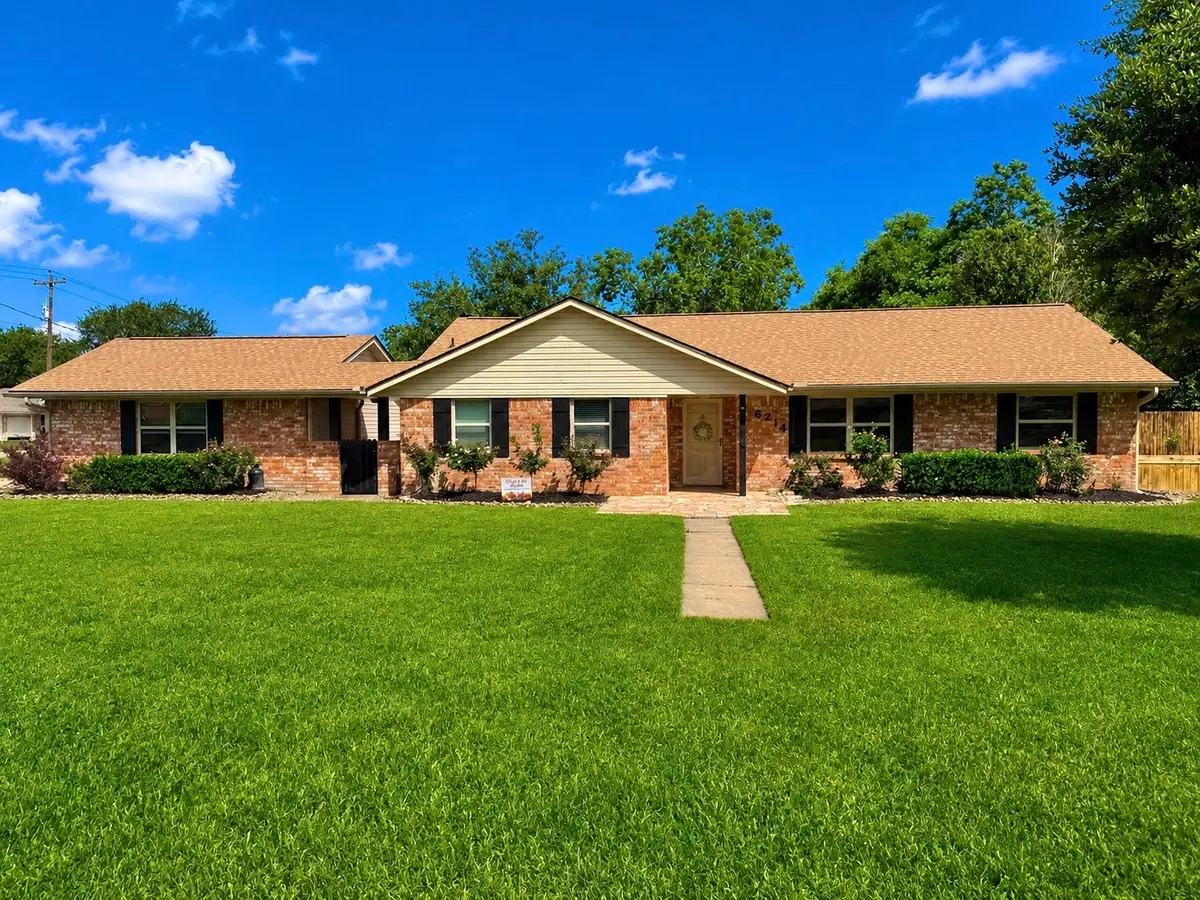 6214 1st Street, Danbury, TX 77534 - #1