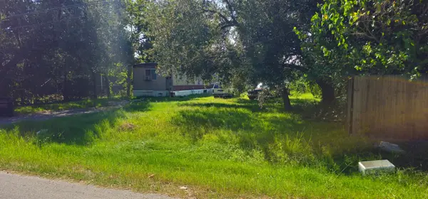 730 13th Street, Dickinson, TX 77539