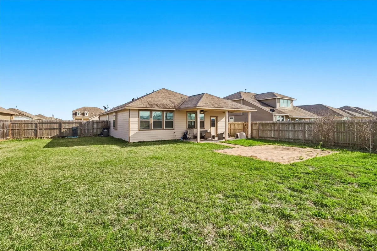 211 White Wing Lane, Sealy, TX 77474 - #1