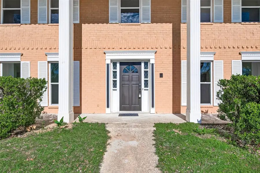 6210 Rippling Hollow Drive, Spring, TX 77379 - Image #2