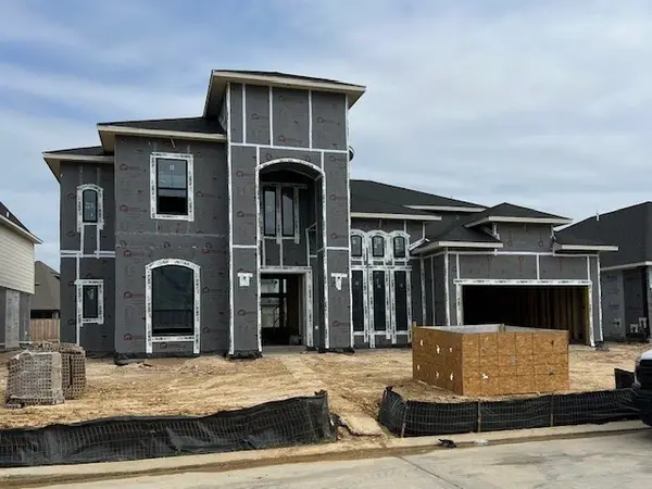 22026 Mesquite Woodlands Lane, Cypress, TX 77433