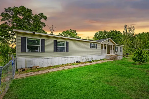 649 Private Road 684, Dayton, TX 77535