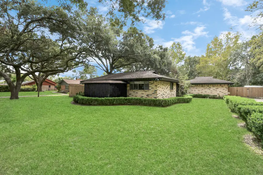 1503 Woodlawn Street, Baytown, TX 77520 - #2