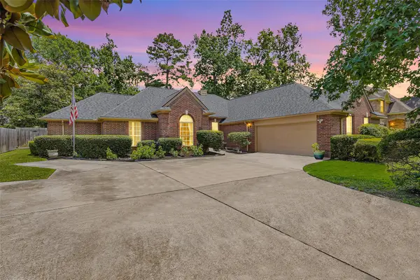 529 Stephen F Austin Drive, Conroe, TX 77302