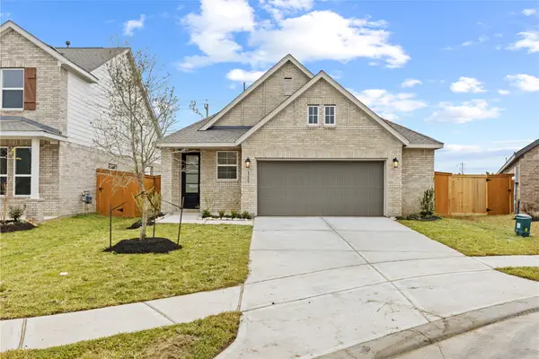 13809 Windward Mist Drive, La Marque, TX 77568