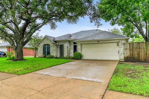 7215 Pembrough Lane, Katy, TX 77494