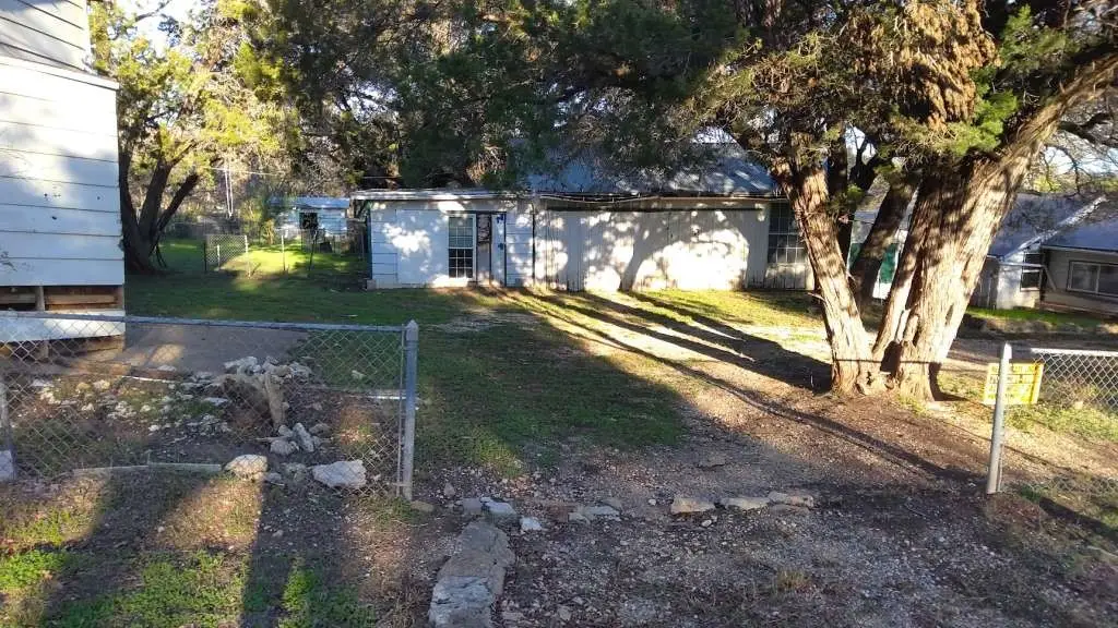 416 Live Oak Loop, Whitney, TX 76692 - Image #1