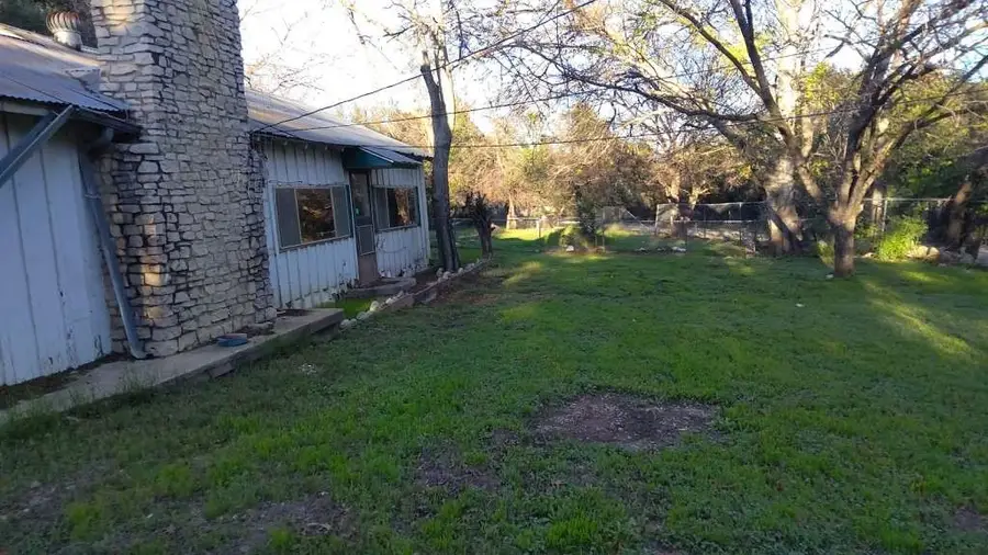 416 Live Oak Loop, Whitney, TX 76692 - Image #2