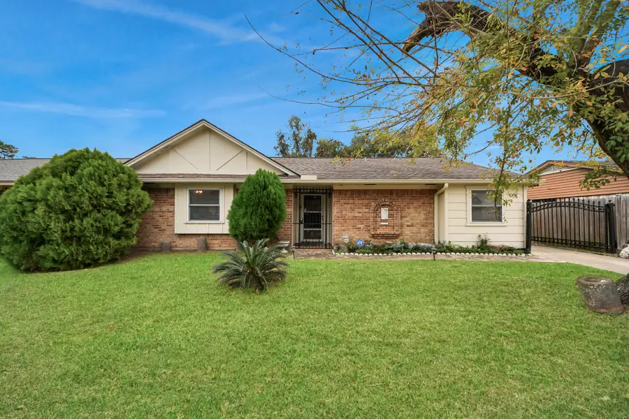 16306 Forest Way Drive, Houston, TX 77090 - Image #2