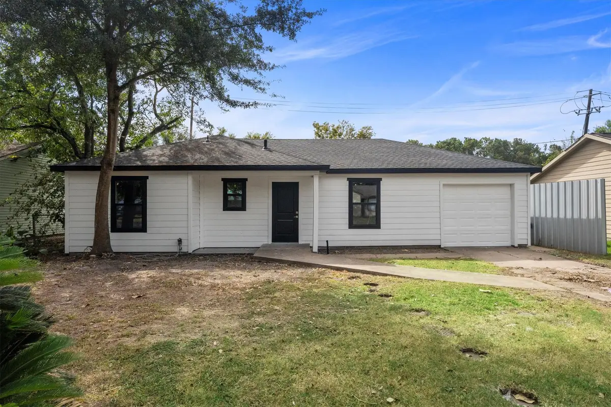 6162 Beldart Street, Houston, TX 77033 - Image #1