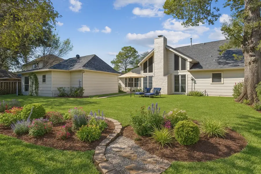 6511 Las Brisas Drive, Houston, TX 77083 - Image #2