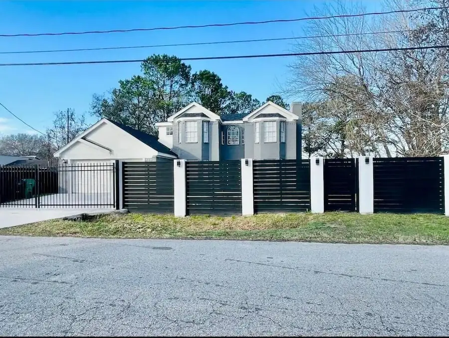 2504 Ferguson Way, Houston, TX 77088 - Image #2