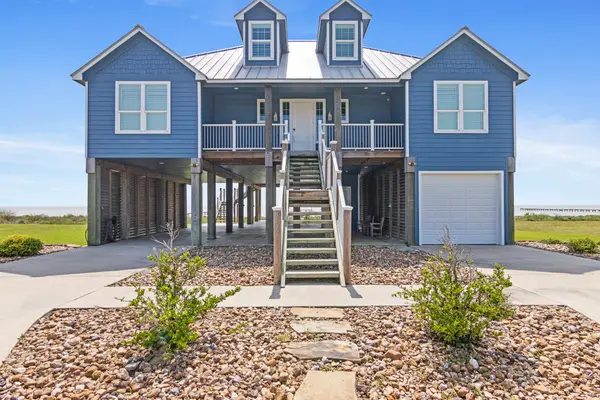 3133 Bay Ridge Drive, Palacios, TX 77465