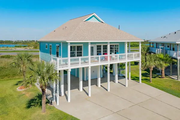 3906 Pirates Beach Blvd Court, Galveston, TX 77554
