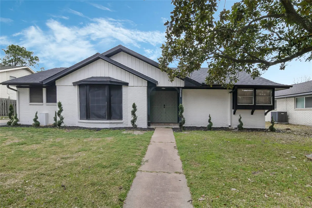 2009 N Palm Court, Pasadena, TX 77502 - #1