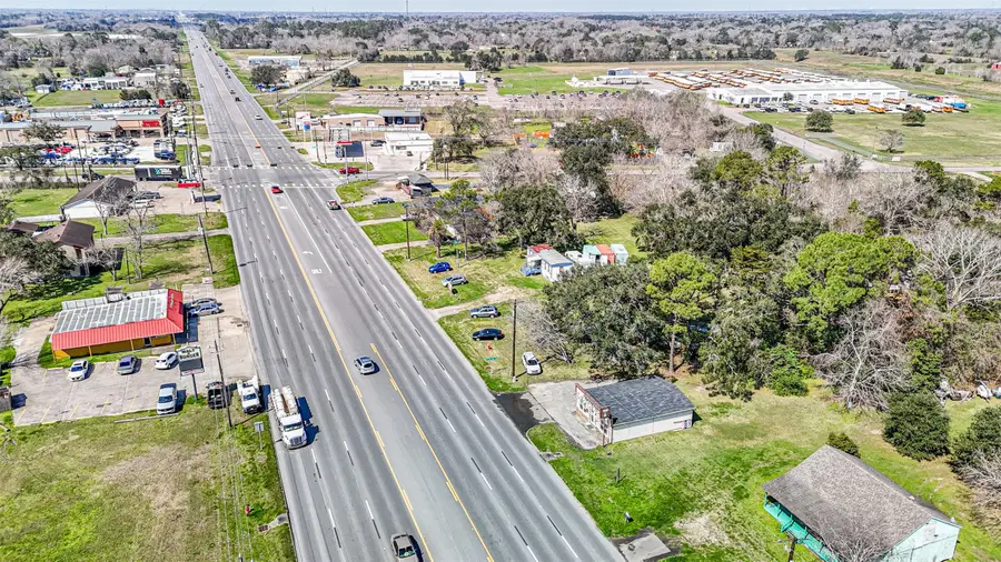 2466 W Highway 6, Alvin, TX 77511 - Image #3