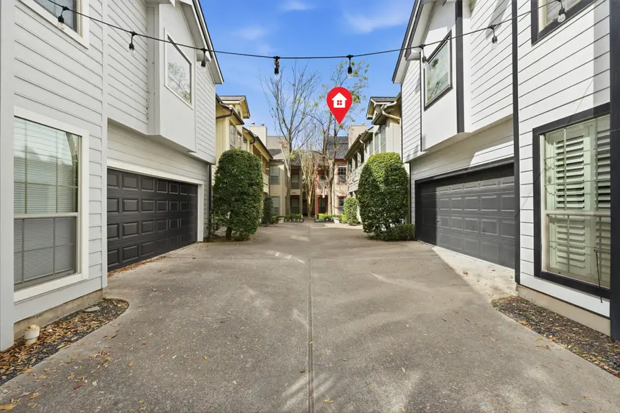 527 Oxford Street #C, Houston, TX 77007 - #2