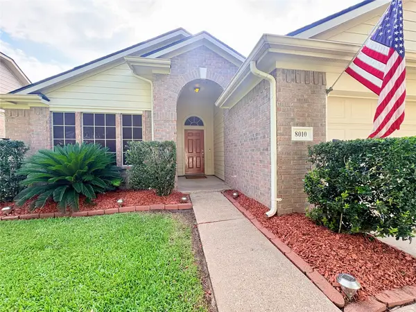 8010 Dogwood Court, Baytown, TX 77523