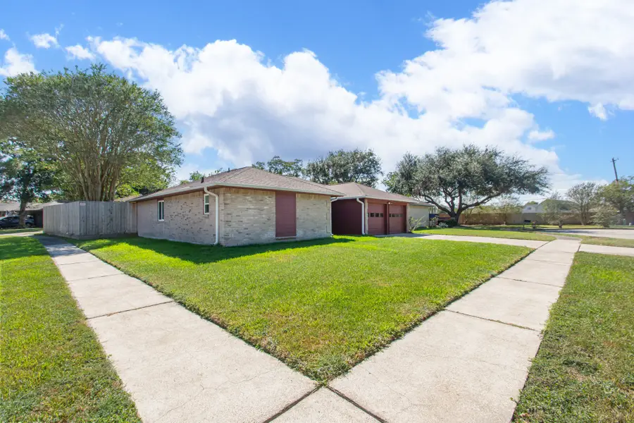 2763 Willow Creek Drive, League City, TX 77573 - Image #3