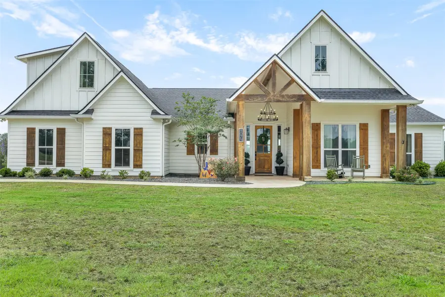 9075 Loop Road, Bellville, TX 77418 - #2
