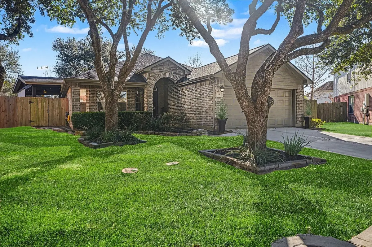131 Breezy Shore Court, Dickinson, TX 77539 - Image #1