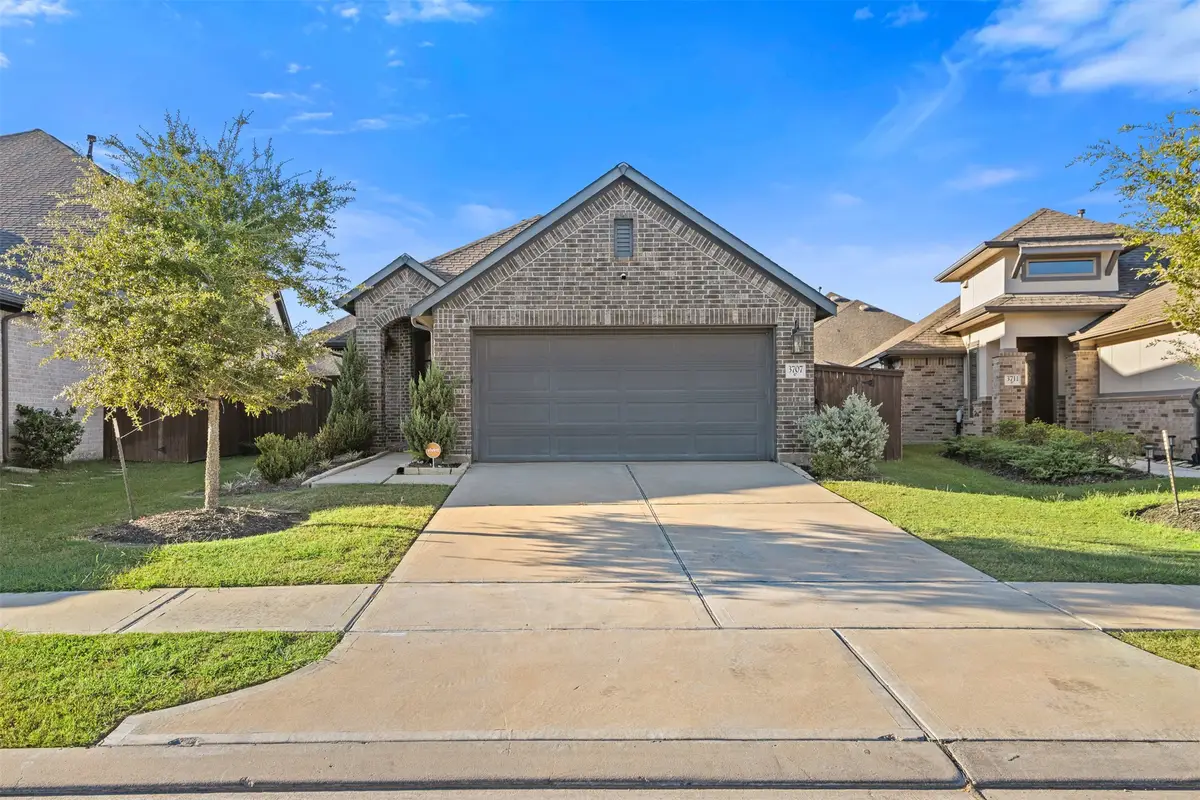3707 Amoroso Drive, Iowa Colony, TX 77583 - #1