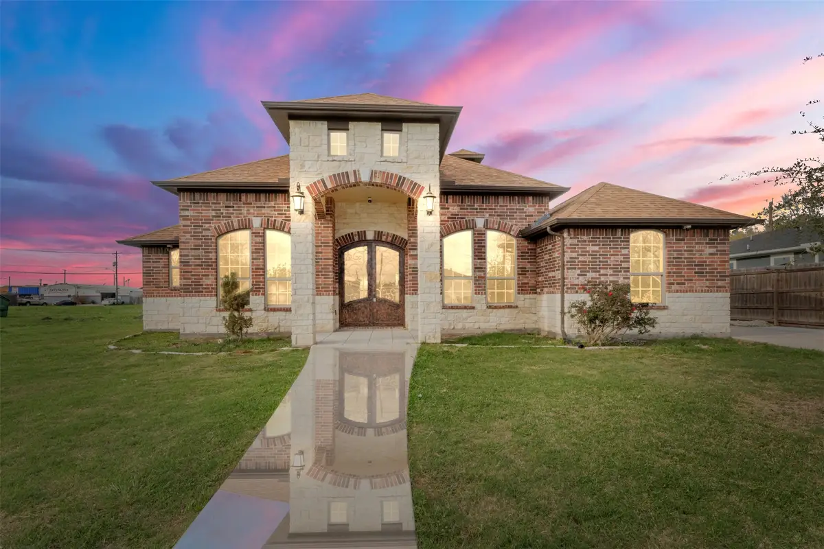 225 Kalmer St Street, Pasadena, TX 77502 - #1