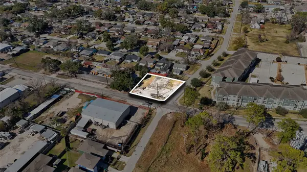 61 Berry Road, Houston, TX 77022