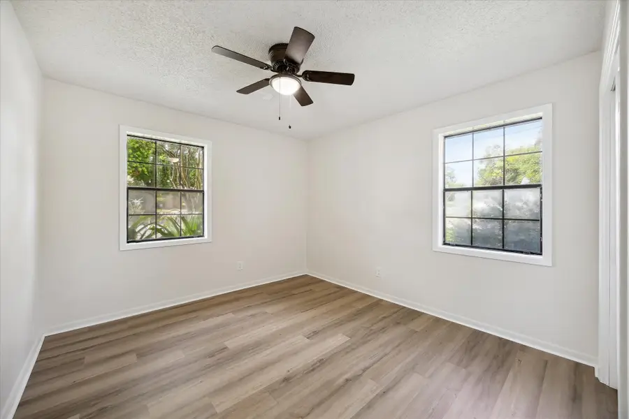 1201 E Alamo Street, Brenham, TX 77833 - Image #3