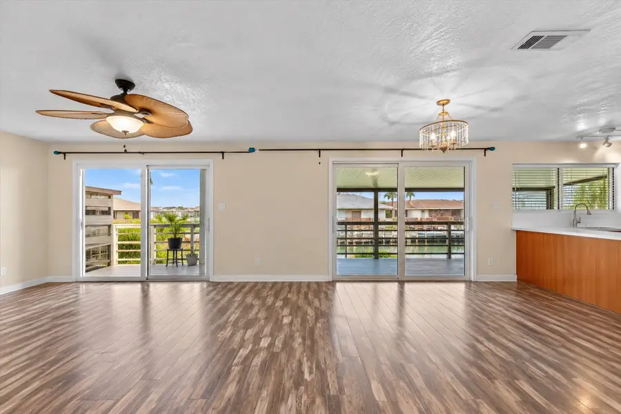 218 Barracuda Street, Bayou Vista, TX 77563 - #3