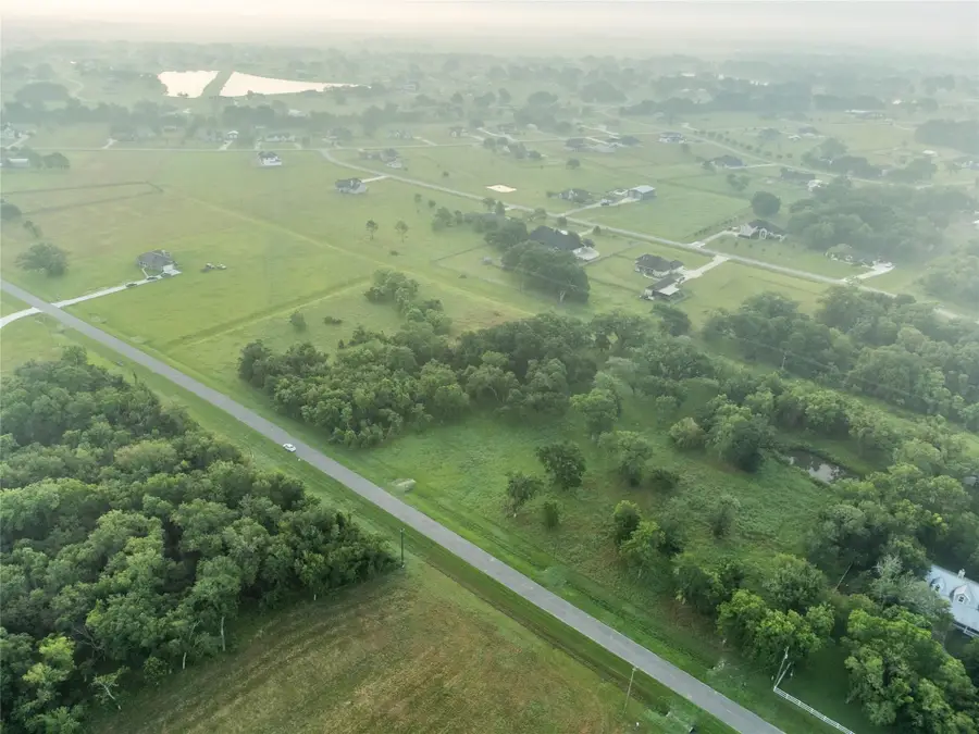 814 Cross Timbers Drive, Rosharon, TX 77583 - Image #2