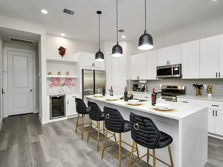 8419 8419 Woodward #a/b, Houston, TX 77051 - #2