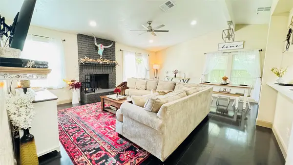 3003 Wood Fox Drive, Alvin, TX 77511