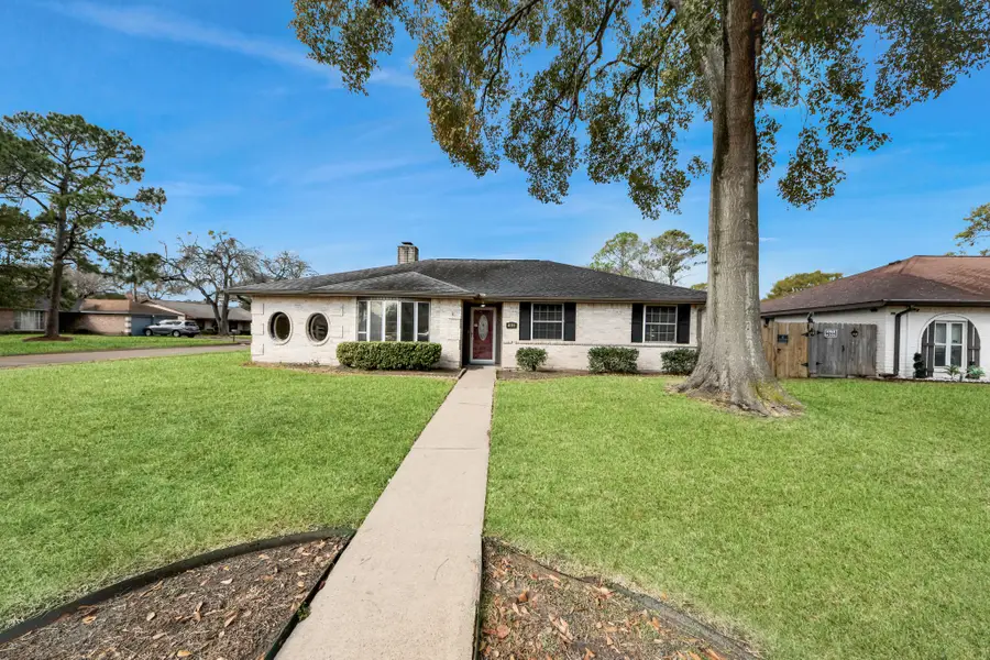 11830 Burlingame Drive, Houston, TX 77099 - Image #3