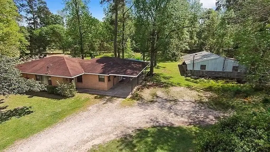 16211 Highway 105, Cleveland, TX 77327 - #1