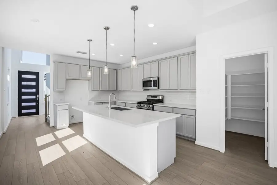 22118 Strathfield Circle, Cypress, TX 77433 - Image #2