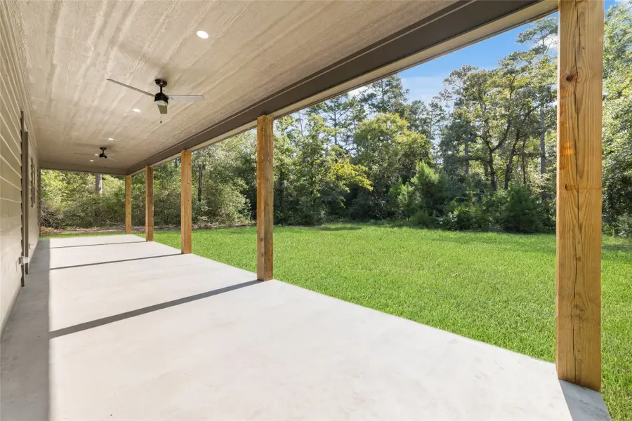 16985 E Hollyhill Dr, Plantersville, TX 77363 - Image #3