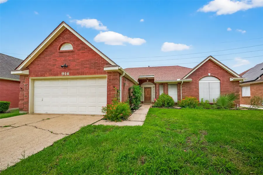 914 W Peach Hollow Circle, Pearland, TX 77584 - Image #3