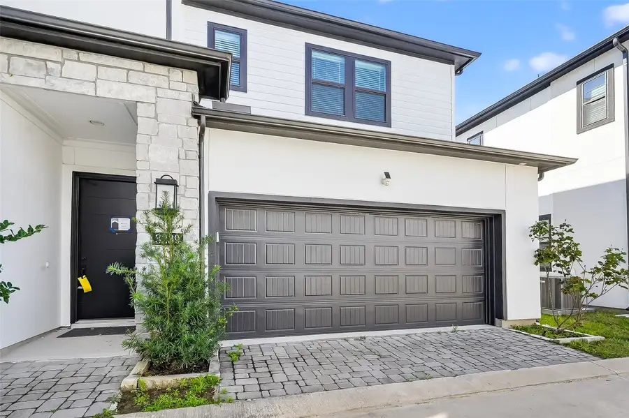 3239 Royal Oaks Hollow Lane, Houston, TX 77082 - #3