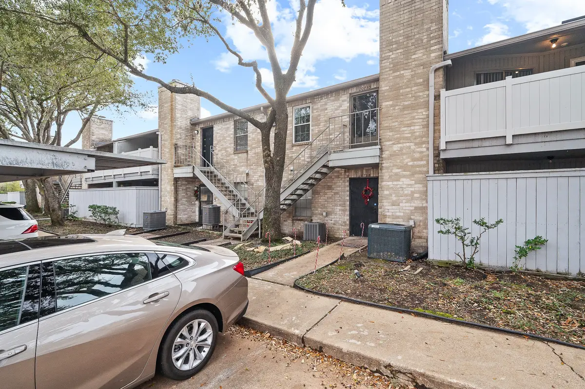 10733 Braes Bend Drive #10733, Houston, TX 77071 - Image #1