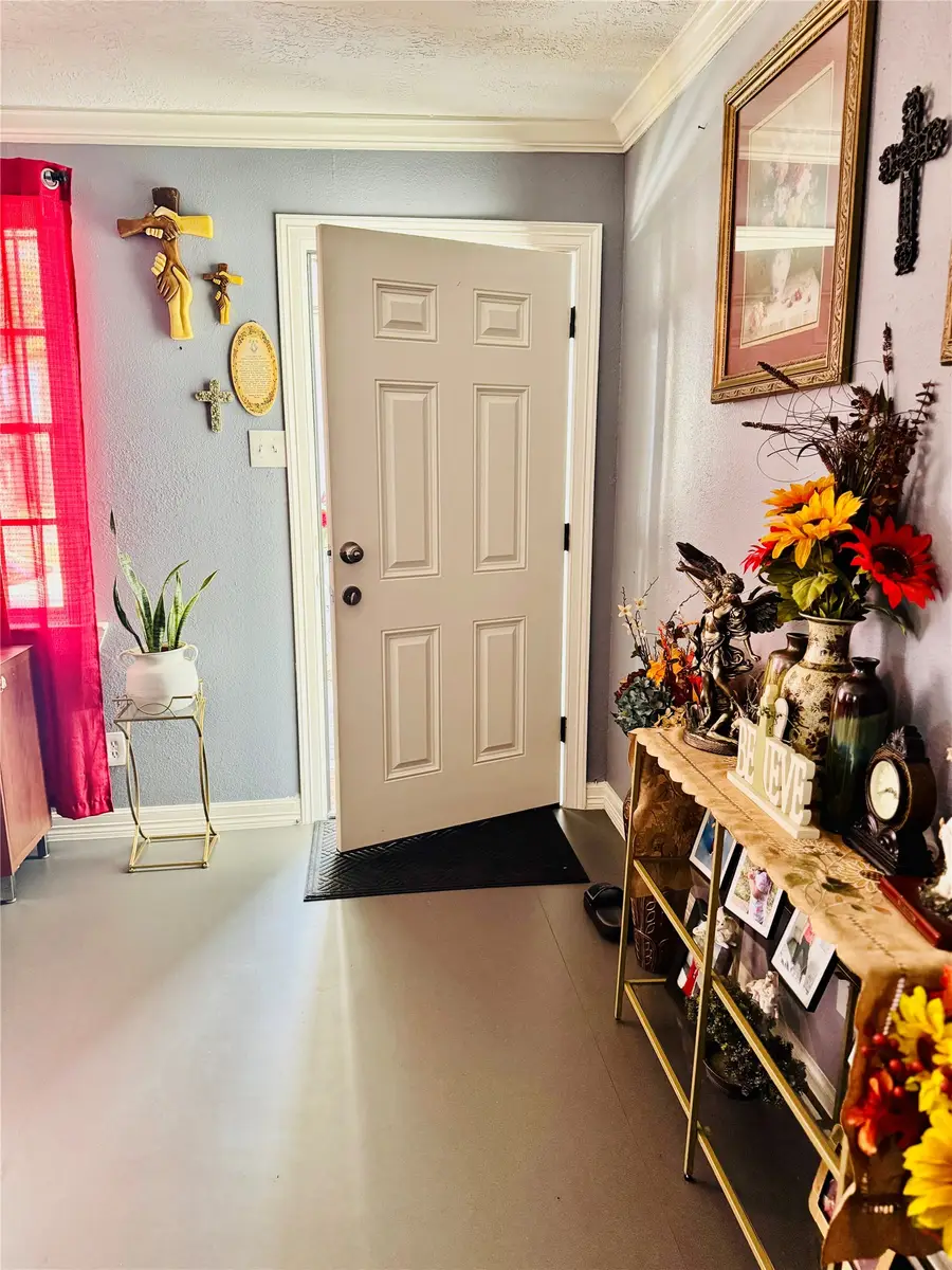 9105 Exeter Street, Houston, TX 77093 - Image #2