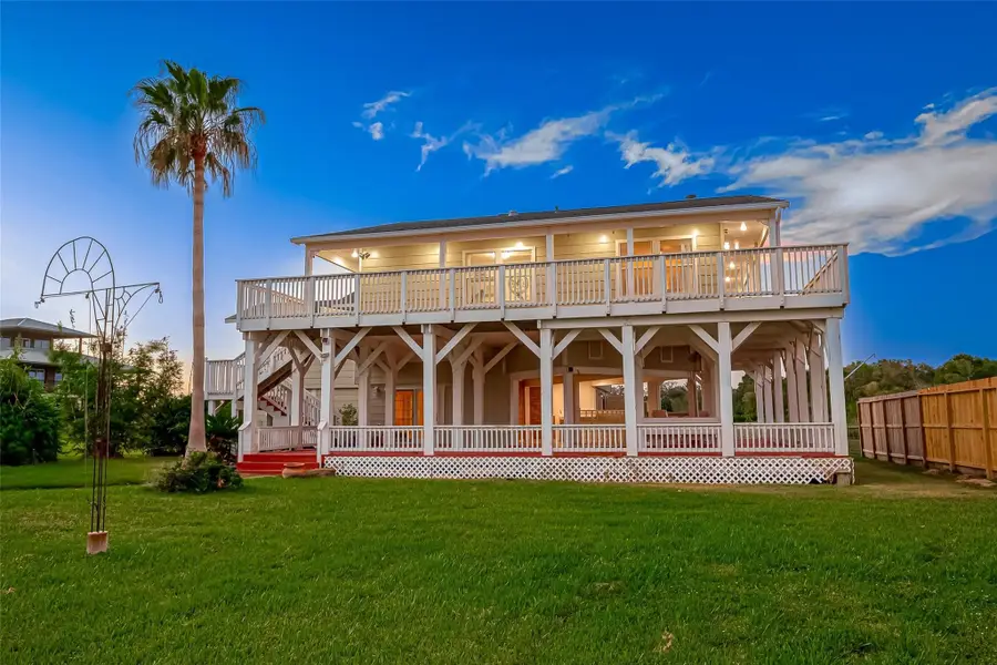 510 Surf Oaks Drive, Seabrook, TX 77586 - Image #2