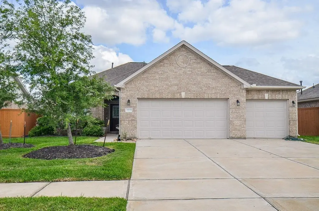 10519 Scrub Oak Drive, Rosharon, TX 77583 - #1