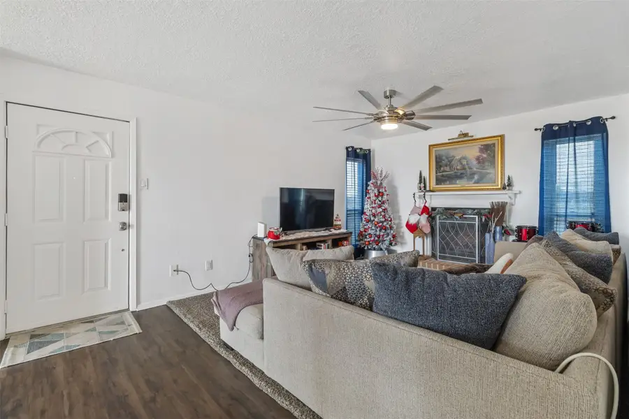 7600 Emmett F Lowry Expressway #1102, Texas City, TX 77591 - #3