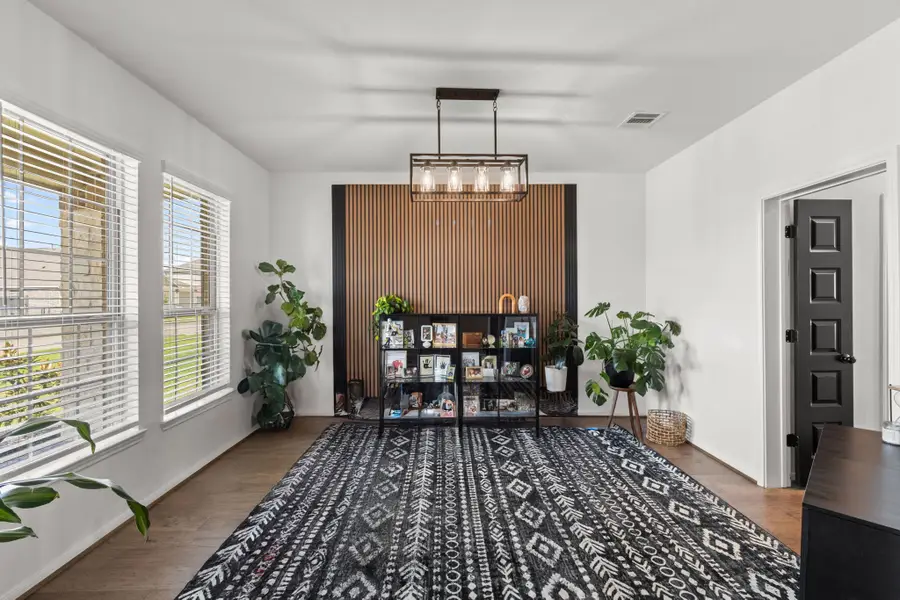 9718 Colonial Downs Drive, Monterey Belvieu, TX 77523 - Image #3