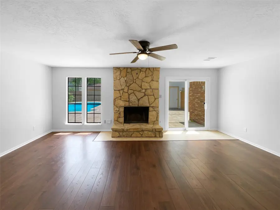 2626 Silver Falls Drive, Houston, TX 77339 - Image #3