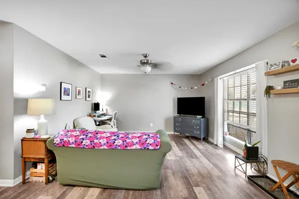 2401 Sycamore Avenue #D4, Huntsville, TX 77340