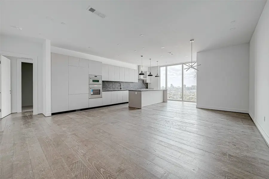 1711 Allen Parkway #1703, Houston, TX 77019 - #3