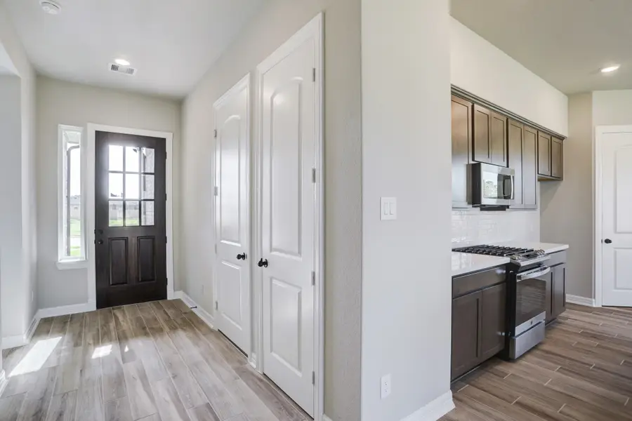 1221 Friendship Trail, Seabrook, TX 77586 - Image #2